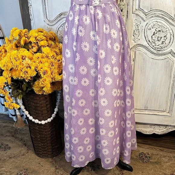 Miss Elliette Vintage Lavender Daisy Print Floral Maxi Dress CottageCore - Picture 3 of 12